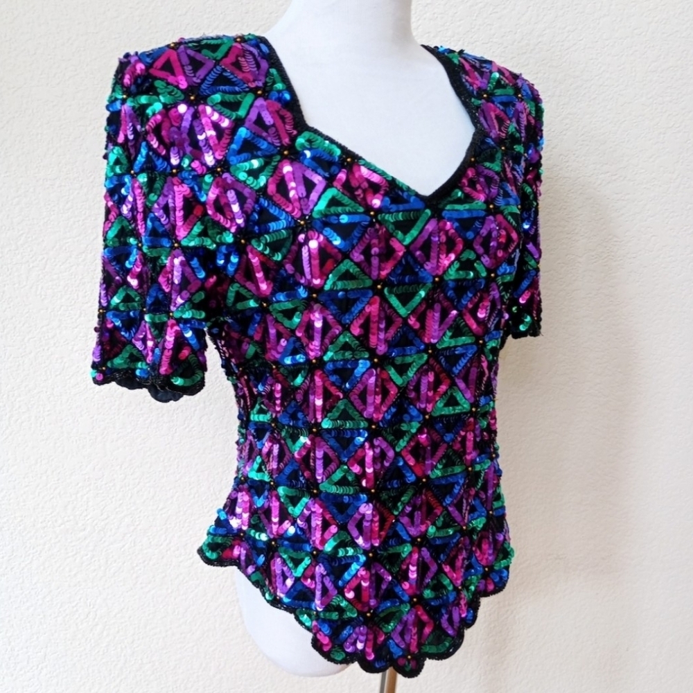 Lawrence Kazar vintage silk sequin top with a scalloped hem - Picture 3 of 9